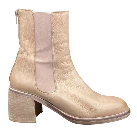 Free People Women’s Sandy Beige Essential Chelsea Boot Size 40 US 10 - Picture 1 of 15
